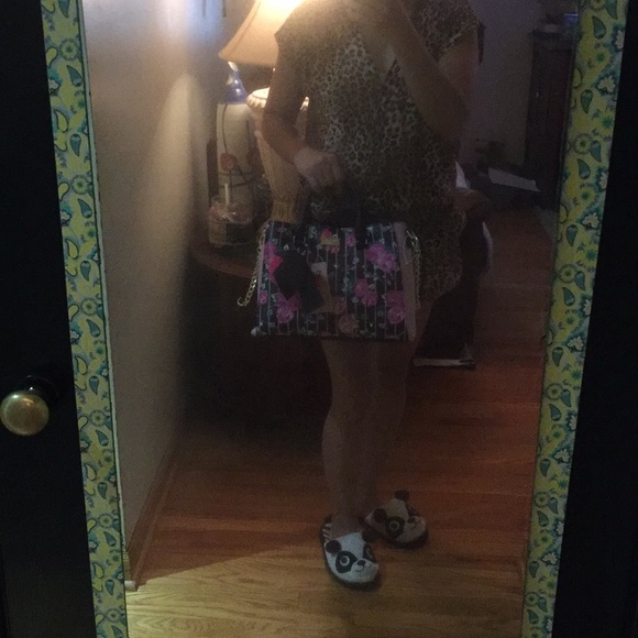 💞👜Luv Betsey Johnson Rosebud satchel purse👜💞 - Picture 7 of 8